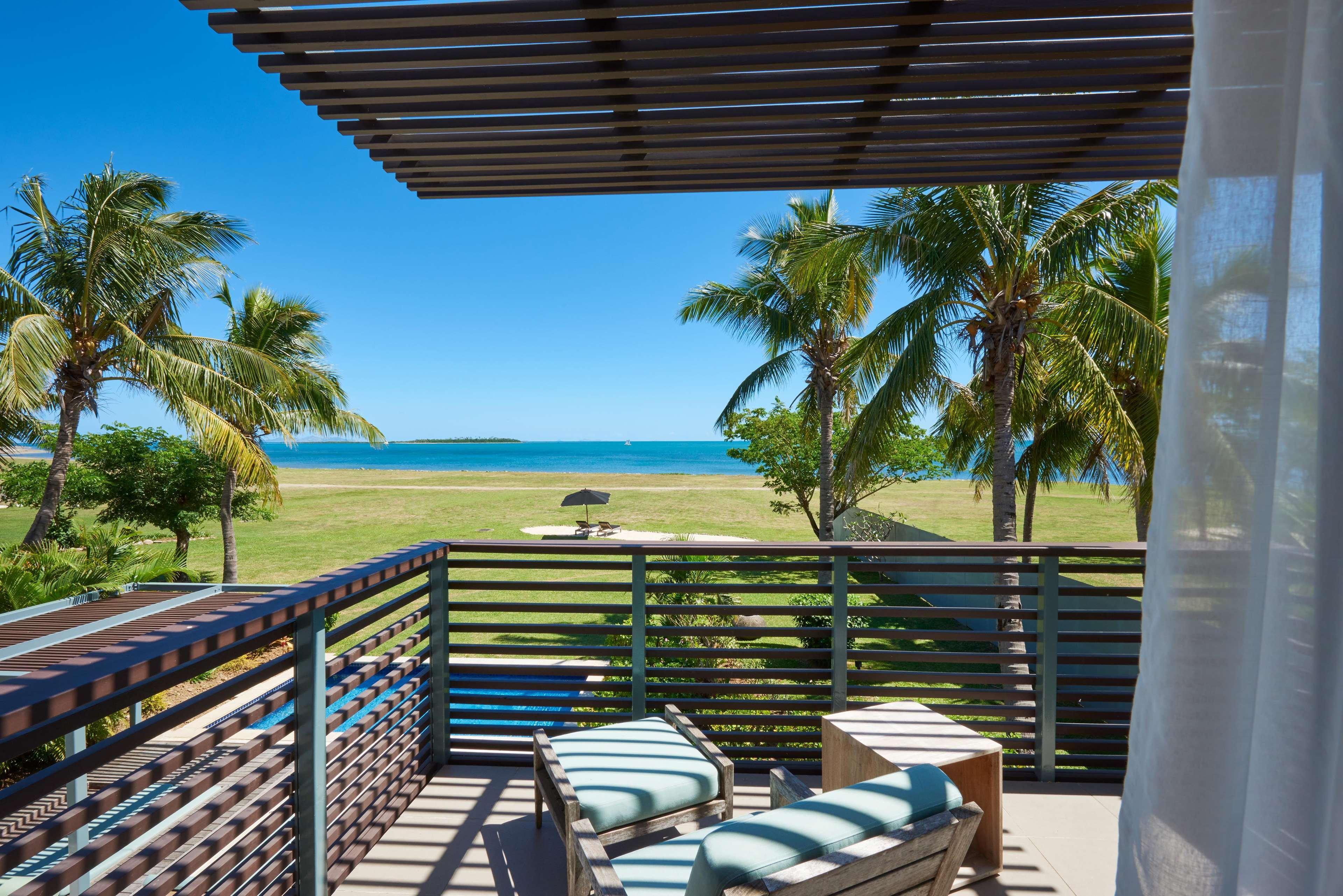 Hilton Fiji Beach Resort And Spa Denarau Island Bagian luar foto View from a guest room at the Sheraton Resort Fiji