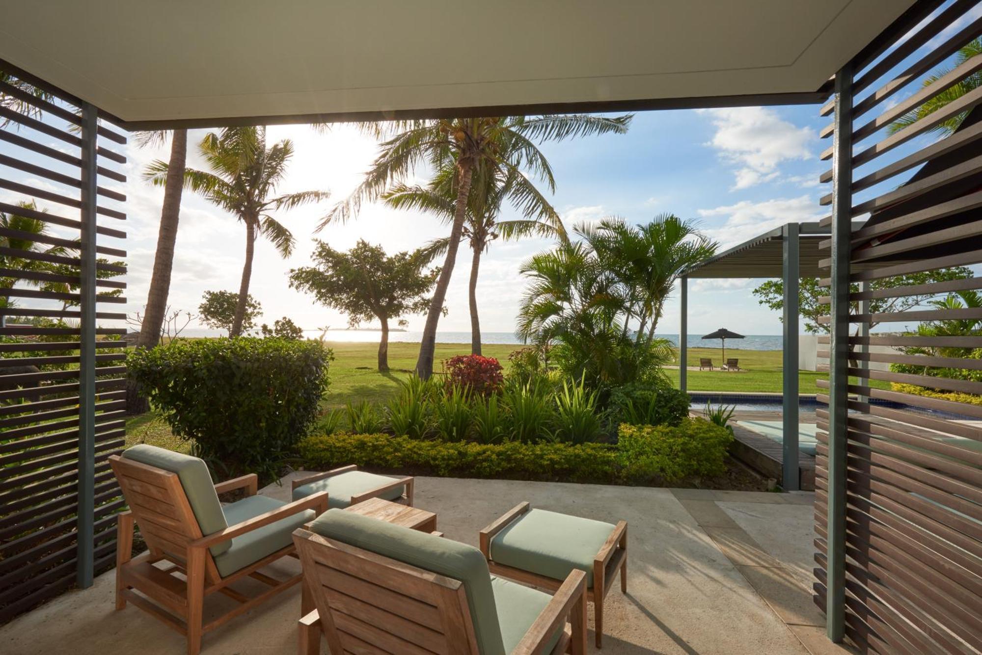 Hilton Fiji Beach Resort And Spa Denarau Island Bagian luar foto View from a guest room at the Sheraton Resort
