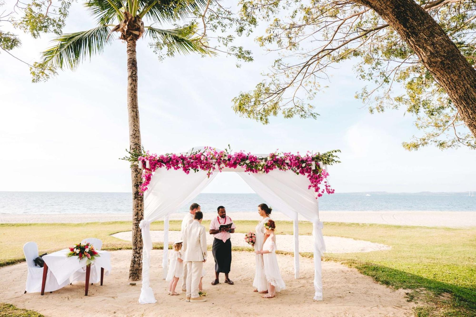 Hilton Fiji Beach Resort And Spa Denarau Island Bagian luar foto